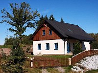 Chalupa pod dubem - Hlinov - Nové Hrady - Údolí