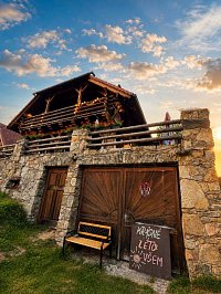 Apartmány ve Srubu - Jenišov
