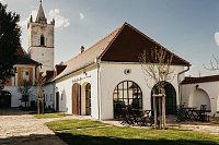 Ambrožův dvůr - Pouzdřany