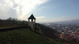 Trenčín - procházka od zimního stadionu přes centrum až na hrad.